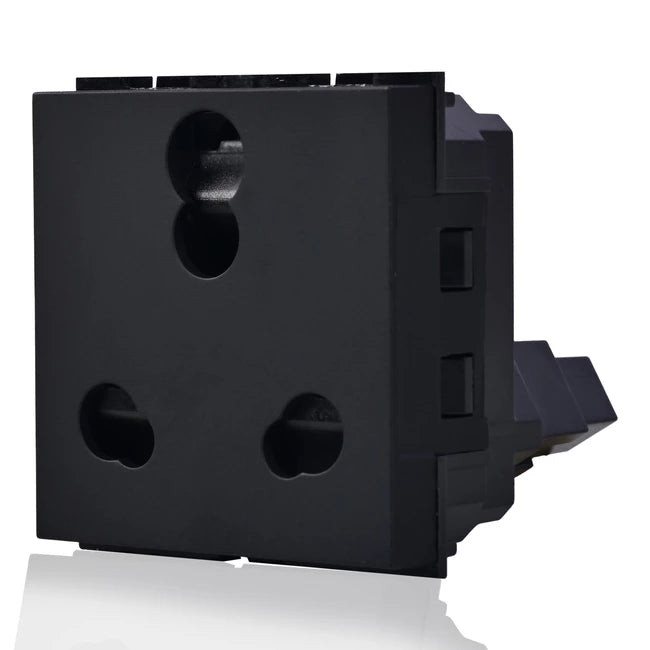 L&T Engem 6 -Pin Socket