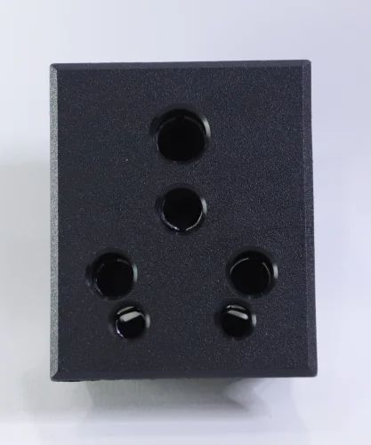 Anchor Roma	4-Pin Socket